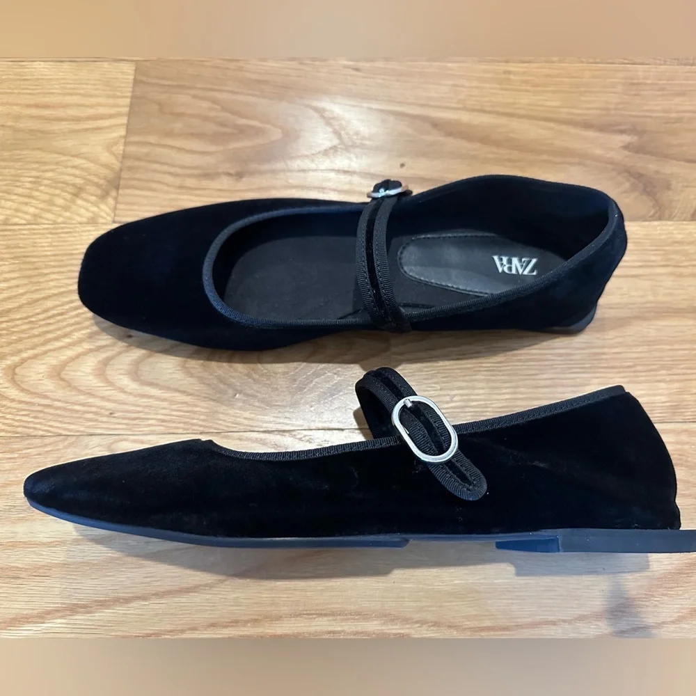 Zara Black Velvet Loafers with Strap - Picture 3 of 9